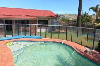 5 Bedroom Property for Sale in Gonubie Eastern Cape